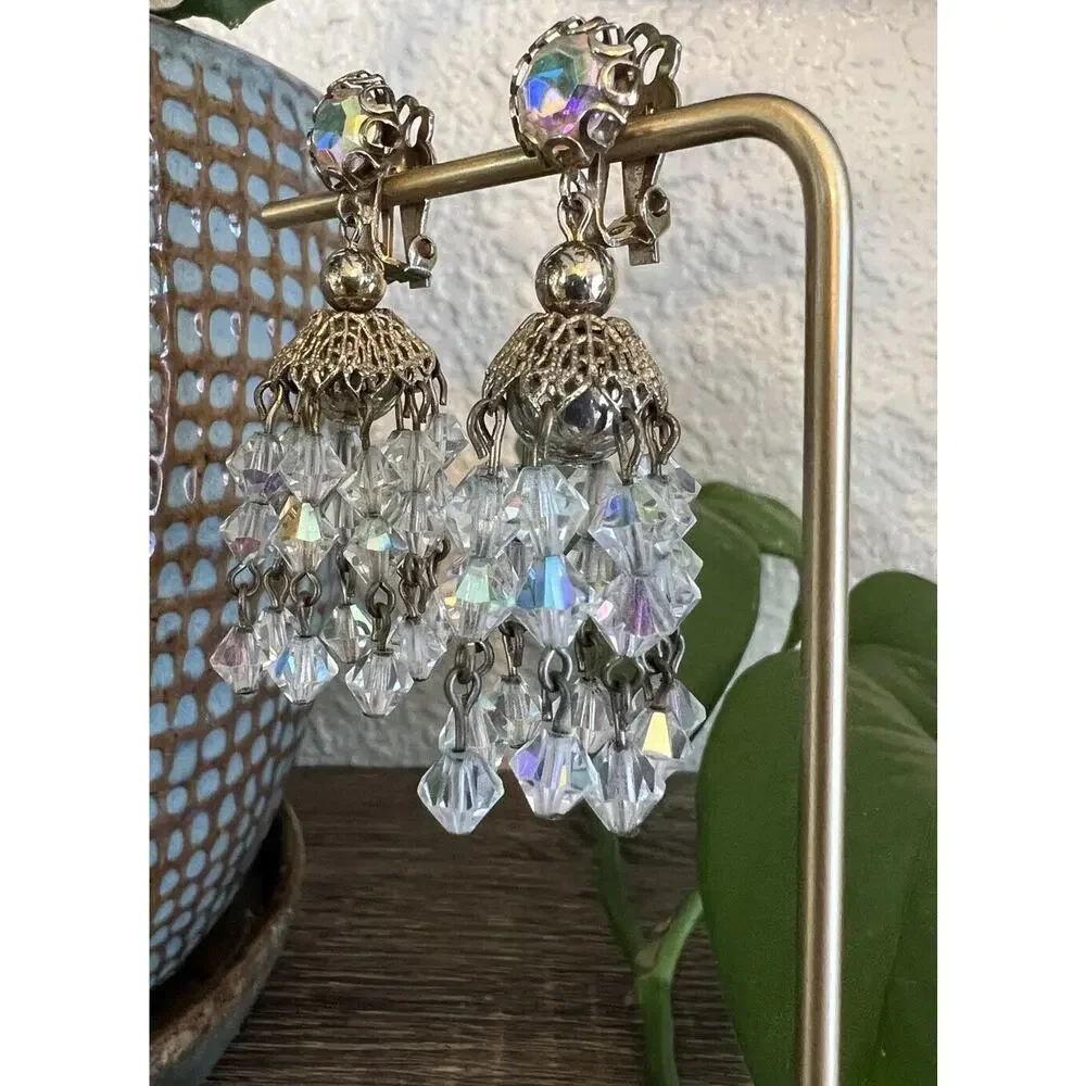 Unique Vintage Gold Tone AB Crystal Dangle Clip on Earrings Rhinestone Filigree‎